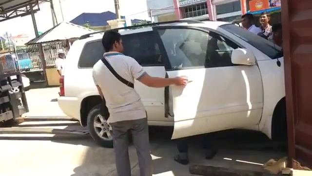 ឡានលក់ | 2002 TOYOTA HighLander Full Option Color White | Used car смотреть онлайн