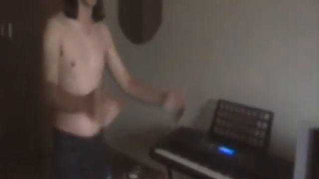 Две октавы и 2 ноты!СиЬ большой-ДО 2 октавы! смотреть онлайн