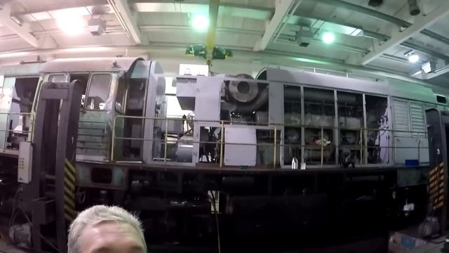 ПЕРВЫЙ ЗАПУСК ПОСЛЕ РЕМОНТА тепловозного двигателя К6S310DR смотреть онлайн