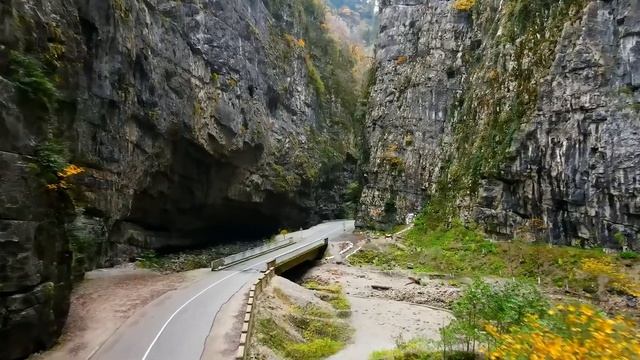 Юпшарский каньон или Каменный мешок в Абхазии смотреть онлайн