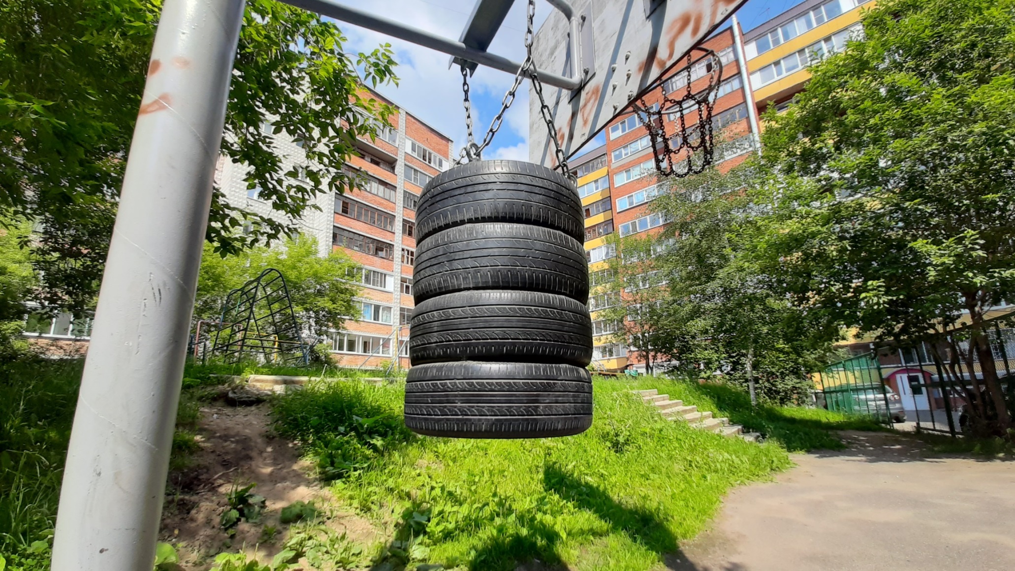 Самоделка из старых покрышек, пригодится каждому смотреть онлайн