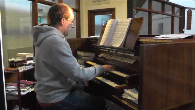 To A Wild Rose ~ Edward Macdowell, Blessed Sacrement Church Gorseinon Swansea смотреть онлайн