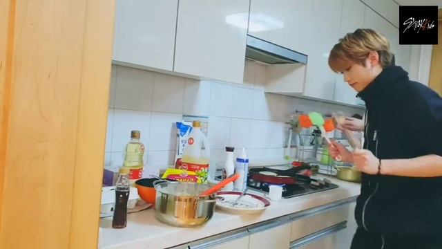 [Stray Kids] Puppy Kitty School 3 [22Jan19] смотреть онлайн