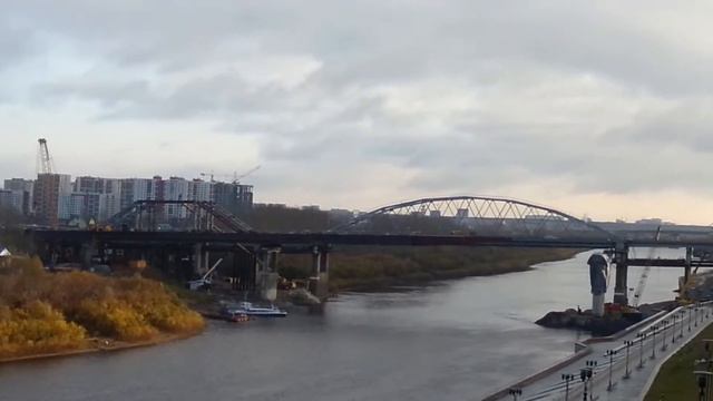 Осенняя набережная в Тюмени смотреть онлайн