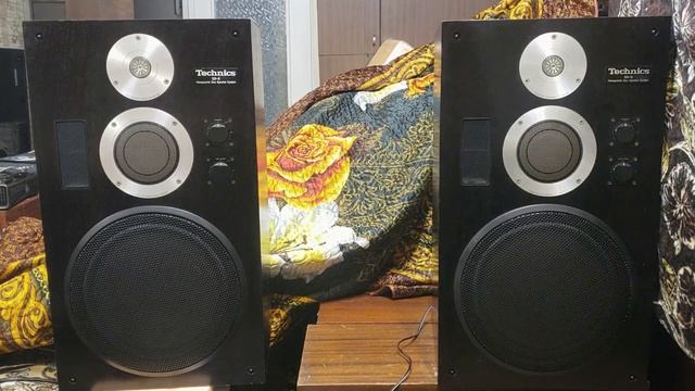 Technics SB-8 и Victor Zero FX5 звук смотреть онлайн