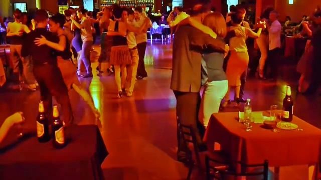 Milonga La Viruta en Buenos Aires смотреть онлайн