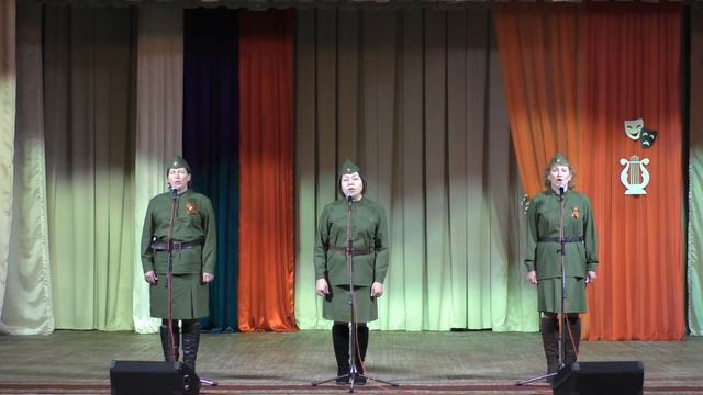 Трио Огонёк От героев былых времён смотреть онлайн