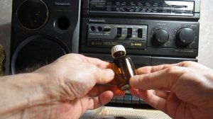 Чем смазать регулятор громкости чтобы не шуршал и не трещал не хрустел не хрипел не хрюкал