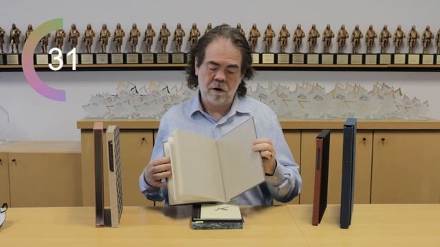 CJ's 60 Second Update: CJ Oyster Publishing Limited Edition Books смотреть онлайн