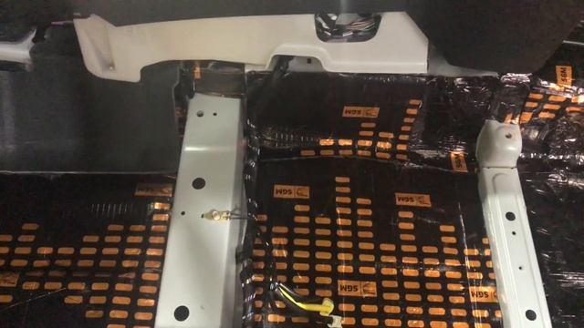 Mitsubishi Outlander 3 шумоизоляция - это замечательный вариант для установления тишины в салоне смотреть онлайн