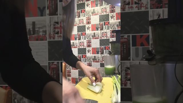 Покупаю сельдерей в пятерочке ?делаю фреш ✅