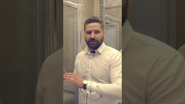 Ванна или душевая кабина? #shorts смотреть онлайн