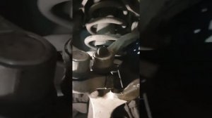 Замена поворотного кулака AUDI A6