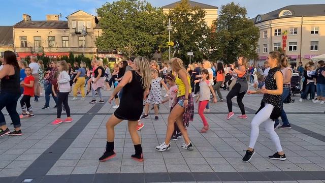Jerusalema Dance Flash mob PIASECZNO Agnieszka Musioł-Posyniak смотреть онлайн