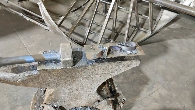 Шикарный кованый узор своими руками. Делаем кованый элемент. Красивый кованый узор смотреть онлайн