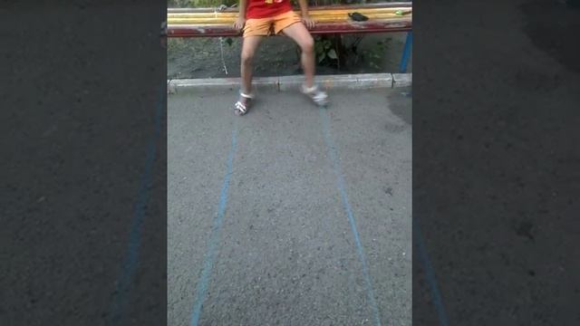 Как правельно играть в резиночку смотреть онлайн