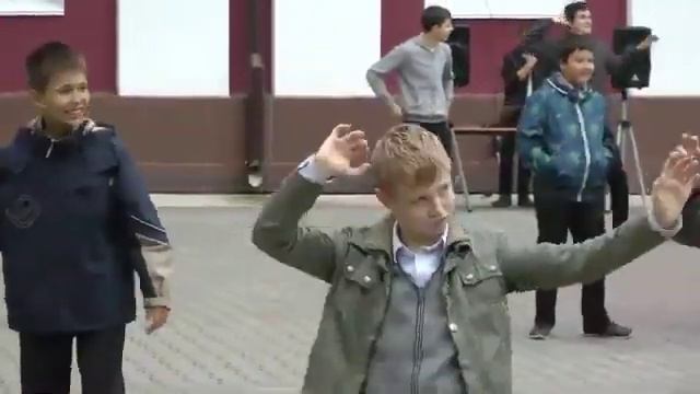 Ни нада стисняца смотреть онлайн
