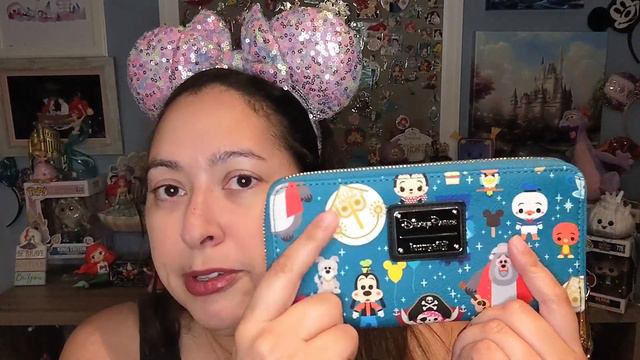 HUGE MEGA Haul from COMPANY D, Disney Cast Member Store | Disney Parks Loungefly & More | April 202 смотреть онлайн