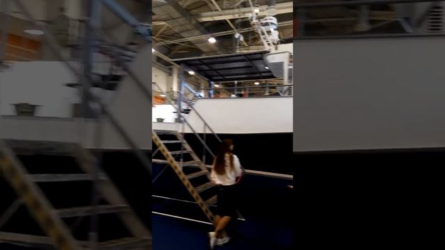 25.10.2019г. ВДНХ. Красавица Катюша и …3:19 милый робот-полицейский Степан