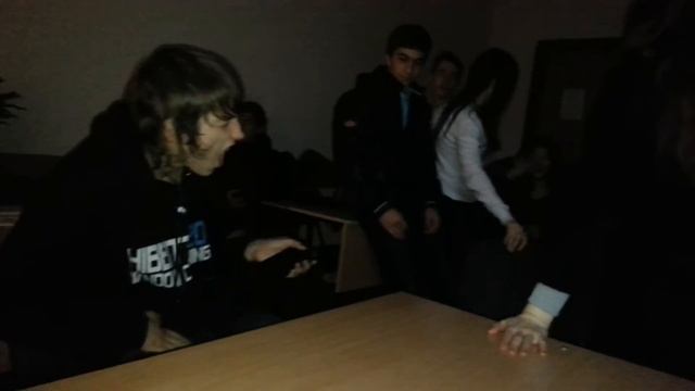 Когда отключили свет, чем еще заняться на паре?:D смотреть онлайн