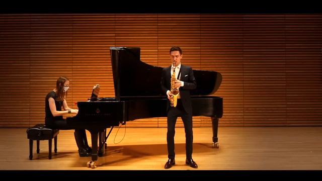 Fernande DECRUCK - Sonate for alto saxophone and piano - 1st mvt смотреть онлайн