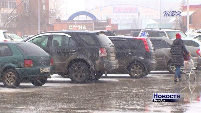 Автоугонщики попали на запись видеорегистратора в Бердске (подробности) смотреть онлайн