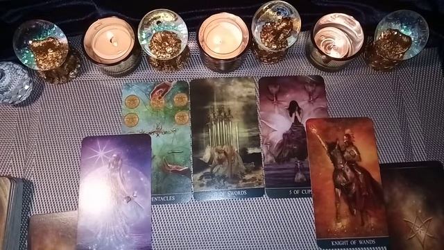 Да или нет. Таро-подсказка в щекотливой ситуации. Один вариант смотреть онлайн