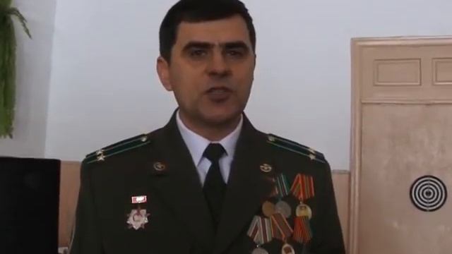 ИДЁТ СОЛДАТ ПО ГОРОДУ смотреть онлайн