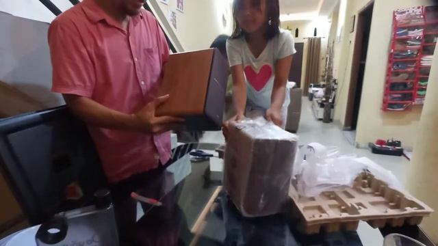 Unboxing & sound test Edifier R1280T смотреть онлайн