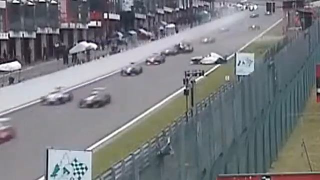 Albert Costa Flip | Italian Formula Renault 2006 Spa Francorchamps смотреть онлайн