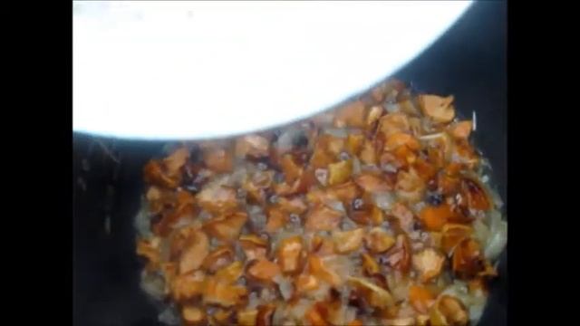 Рис с мясом и сухофруктами напоминающий турецкий плов. смотреть онлайн