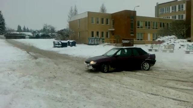 Ford Escort Cabrio - sideslip смотреть онлайн