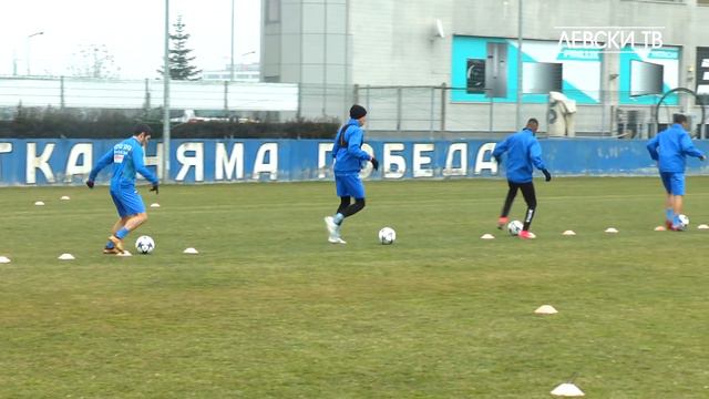 ЛЕВСКИ с първо занимание в София след Малта смотреть онлайн