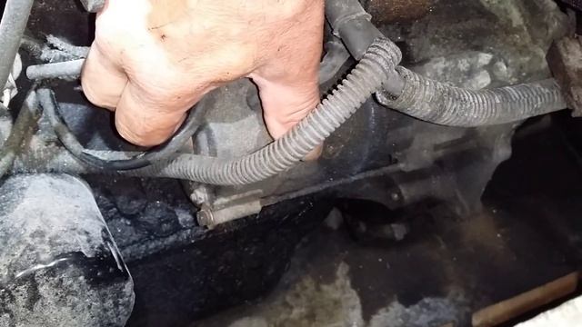 Loose starter motor смотреть онлайн