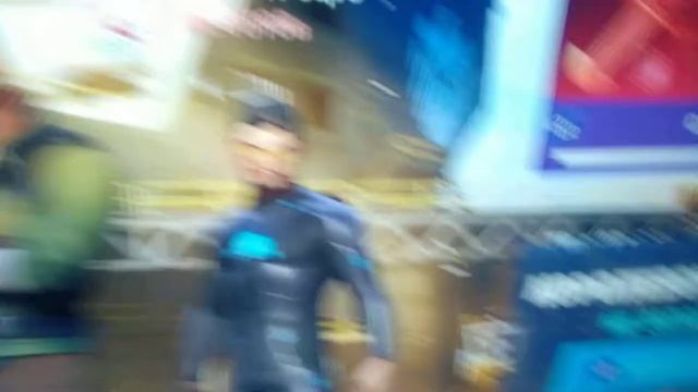 как играть на двух джойстиках на одном телевизоре fortnite смотреть онлайн