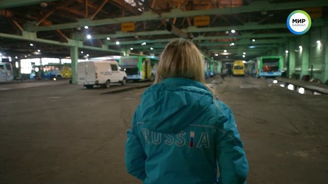«На дороге все равны». Легко ли девушке быть водителем автобуса смотреть онлайн