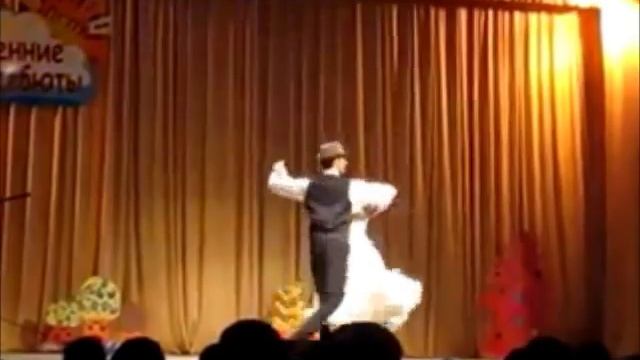 Алиса в стране чудес(танец)хех.wmv смотреть онлайн