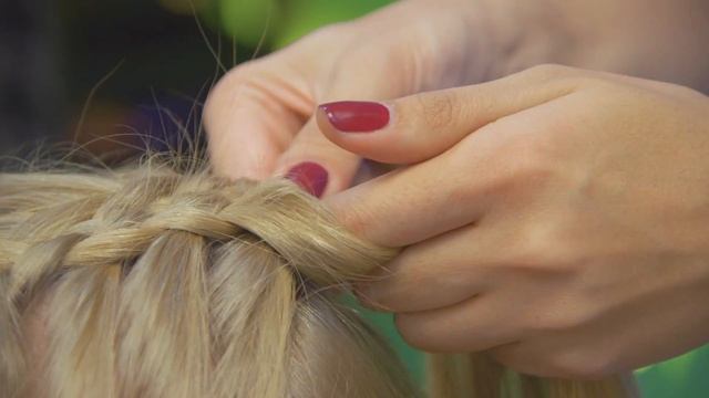 Косичка из пяти прядей смотреть онлайн