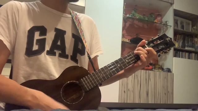 Playing Jay Chou’s song on Enya Ukulele смотреть онлайн