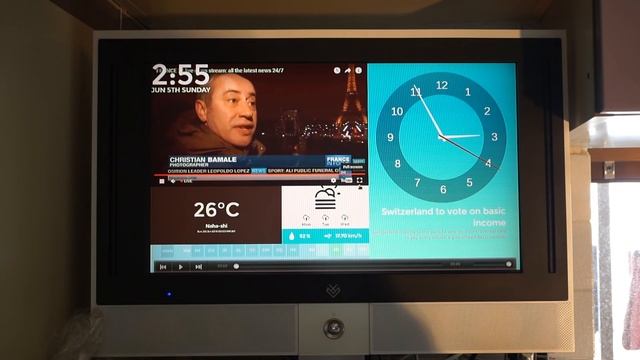 Kitchen TV using Raspberry Pi смотреть онлайн
