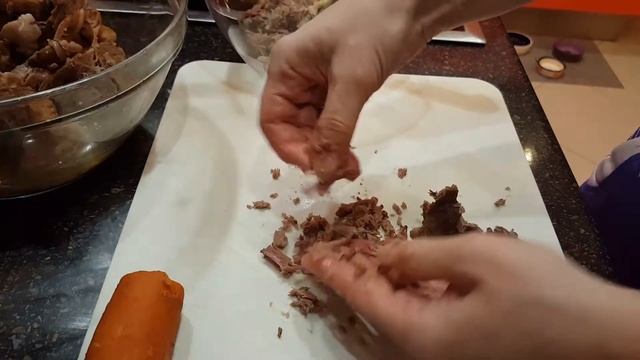 Как приготовить Холодец Без желатина из говядины с курицей. смотреть онлайн
