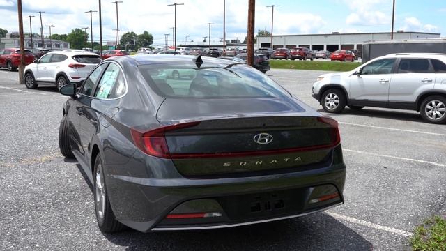 2022 Hyundai Sonata Review | Best Value Sedan? смотреть онлайн