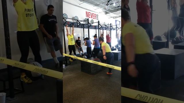 Team Perfect Storm takes on the Festivus games! WOD 2 смотреть онлайн