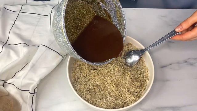 Sind Noch Kekse übrig? Dann Machen Sie Dieses Einfache Nusskuchen Ohne Backen!