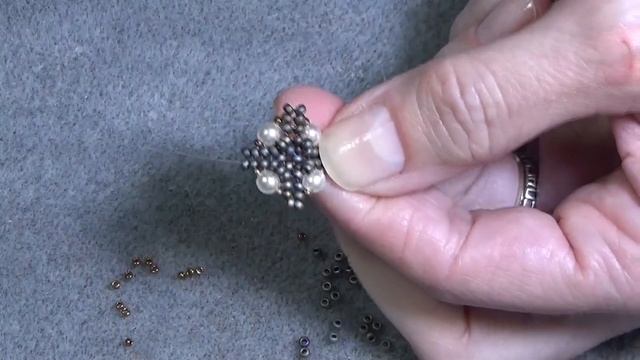 Tutorial: How to Make Beaded Caps For Beads and Tassels смотреть онлайн