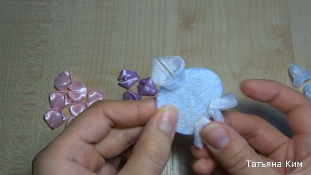 Новогодние Зефирки Канзаши /Christmas Marshmallows Kanzashi смотреть онлайн