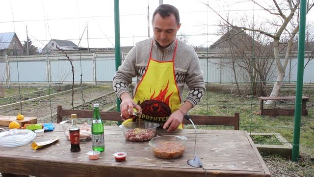 Куриные сердечки и печень на мангале! Очень вкусно! Пробовать всем! смотреть онлайн