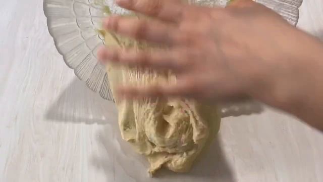 БУЛОЧКИ с нежнейшим заварным кремом,благодаря которому они похожи скорее на пирожные,чем на булочки смотреть онлайн