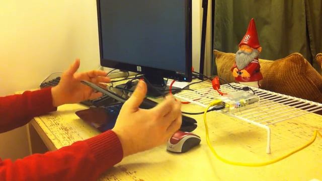 Inexpensive Digital Signage with the Raspberry Pi & Screenly смотреть онлайн
