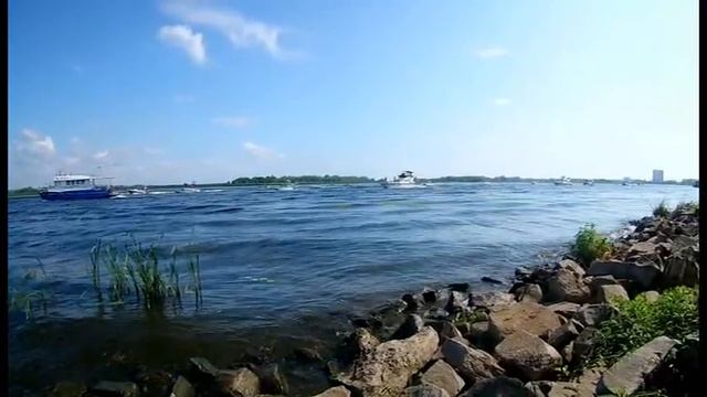 Парад судов в Энгельсе,на день ВМФ 2019г смотреть онлайн